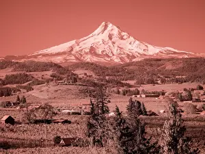 Eggers: USA, Oregon, Columbia Gorge. Infrared of spring
