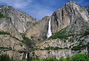 Yosemite: USA - Upper and Lower Yosemite Falls