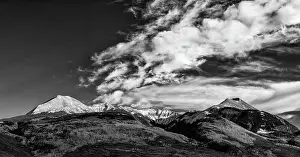Moab: USA, Utah. View of the snow covered Manti-La Sal