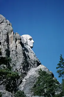 Carvings: USA - Washington Rock Sculpture. Presidents head