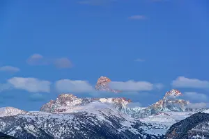 Teton: USA, Wyoming. Evening landscape of clouds over Grand