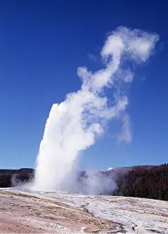 Faithful: USA, Wyoming - Old / Olde Faithful Geyser