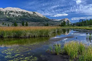 Teton: USA, Wyoming. White Rock Mountain and Squaretop
