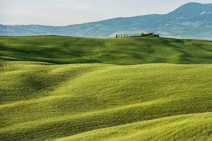 Tuscany: Val d Orcia, Orcia Valley, UNESCO World Heritage Site
