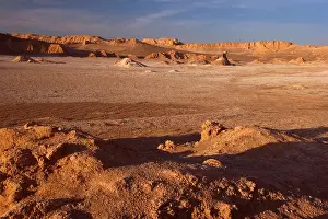 Stark: Valle de la Luna - stark landscape of the Moon