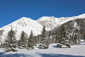 Garmisch: Valley Gaistal with snow during deep winter