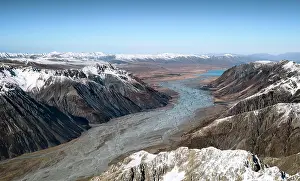 Cook: Valley with glacier river, in the back Lake Pukaki
