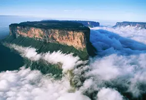 Roraima: VENEZUELA - Mount Roraima, viewed from the north
