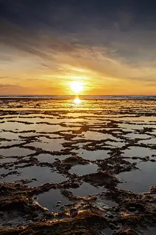 Orthographic: A vertical view of a beautiful sunset over the ocean
