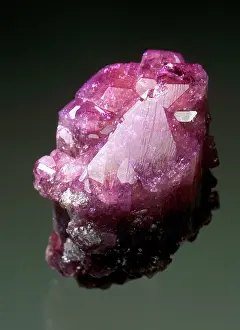 Basic: Vesuvianite