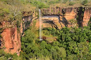Nacional: Veu da Noiva waterfall, Chapada dos Guimaraes NP