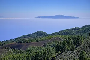 Gomera: View from Birigoyo Volcano to La Gomera, El Paso