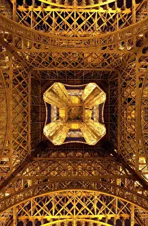 Paris: View of the Eiffel tower from directly below