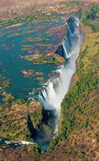 Smoke: View of the Falls from a height of bird flight