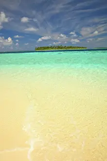 Stuart: View of Funadoo Island from Funadovilligilli