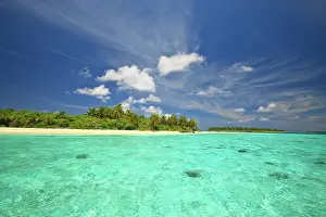 Stuart: View of Funadoo Island from Funadovilligilli
