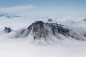 Chain: View from Gehrengrat over the fog-shrouded peaks