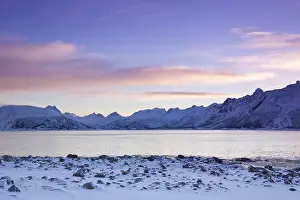 Strait: View over the Gimscystraumen fjord and mountains