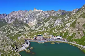 Comb: View from the Great St. Bernard Pass over the mo