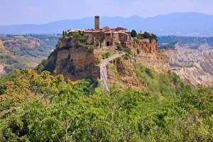 Bagnoregio: View of the hilltop village of Civita di Bagnoregio