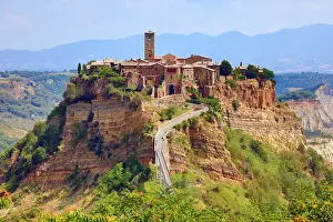 Bagnoregio: View of the hilltop village of Civita di Bagnoregio