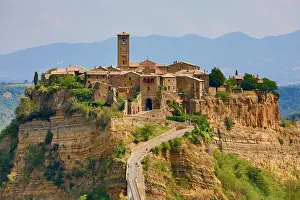 Bagnoregio: View of the hilltop village of Civita di Bagnoregio