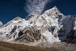 Nepalese: View from Kala Patthar to Mount Everest, 8848 m