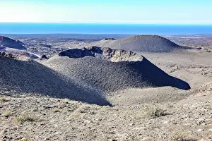 Fuego: View of large crater of extinct volcano, Montaas d