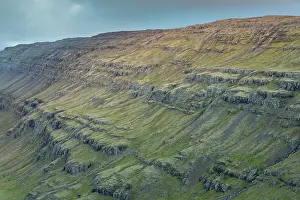 101121: View at the mountains of Fossarfell - Austurland