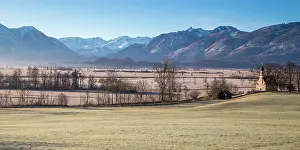 Foothills: View over Murnauer moss in winter, in the front
