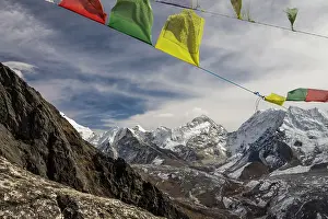 Flag: View from the top of Nangkartshang, the over-five-thousands