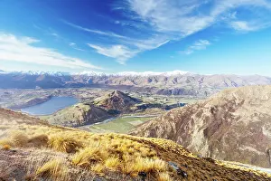 Queenstown: The view over Queenstown and Lake Hayes from the