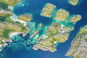 Swedish: View from Rcdcylcva mountain to archipelago islands