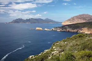 Bluff: View to Schouten Island and The Hazards