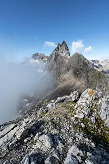 Garmisch: View of the solid cloud-covered summit and ridge