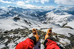 Skier: View from the summit of the Geierspitze, legs with