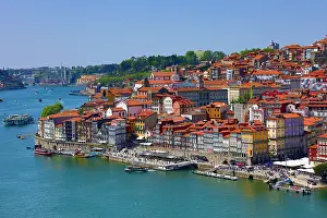 Towns: View of the town and River Douro in Porto, Portugal