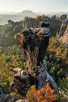 Bastei: View over the Wehlnadel to the Bastei bridge, Llilienstein