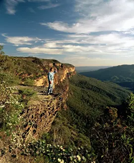Tableland: View from Wentworth Falls area, with Kings Tableland