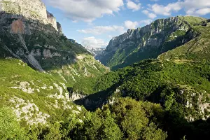 Vikos: The Vikos Gorge - huge limestone gorge in the Vikos