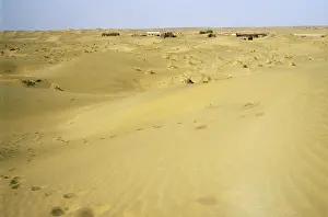 Karakum: Village Arba - in sand dunes of Central Karakum desert