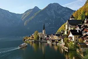Churches: The village of Hallstatt, Lake Hallstatt, UNESCO