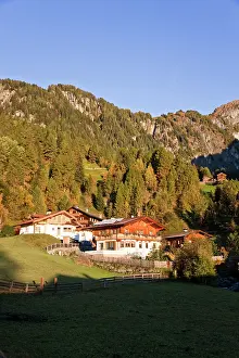 Venedigerguppe: The village Hinterbichl in valley Virgental