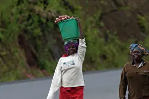 Villager: Villager walking with bucket on head