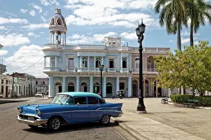 Jose: Vintage car Chevrolet 1957 Bel Air at Parque Jose