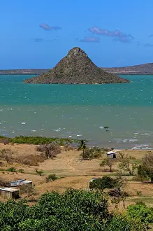 Diego: Volcanic cone in the bay of Diego Suarez, northern