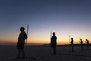 Teamwork: Volunteers at dawn at the Laguna de Fuente de Piedra