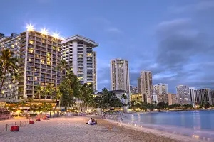 Dynamic: Waikiki Beach bei Sonnenuntergang, Honolulu, Oahu