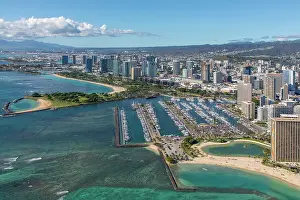 Canal: Waikiki, Honolulu, Oahu, Hawaii