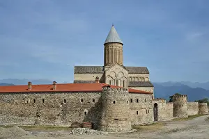 Facility: Walls of defence, defence towers and Alaverdi Cathedral